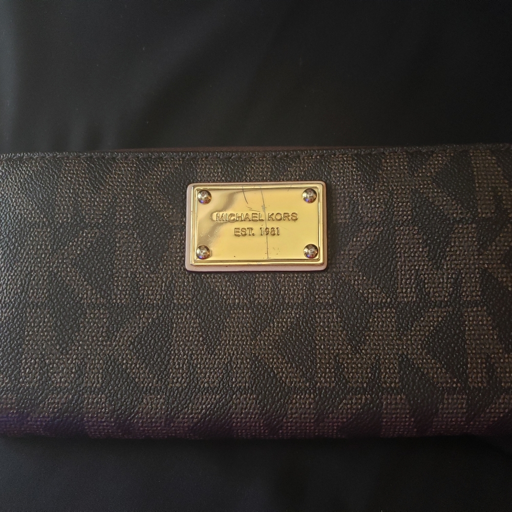 Michael Kors wallet